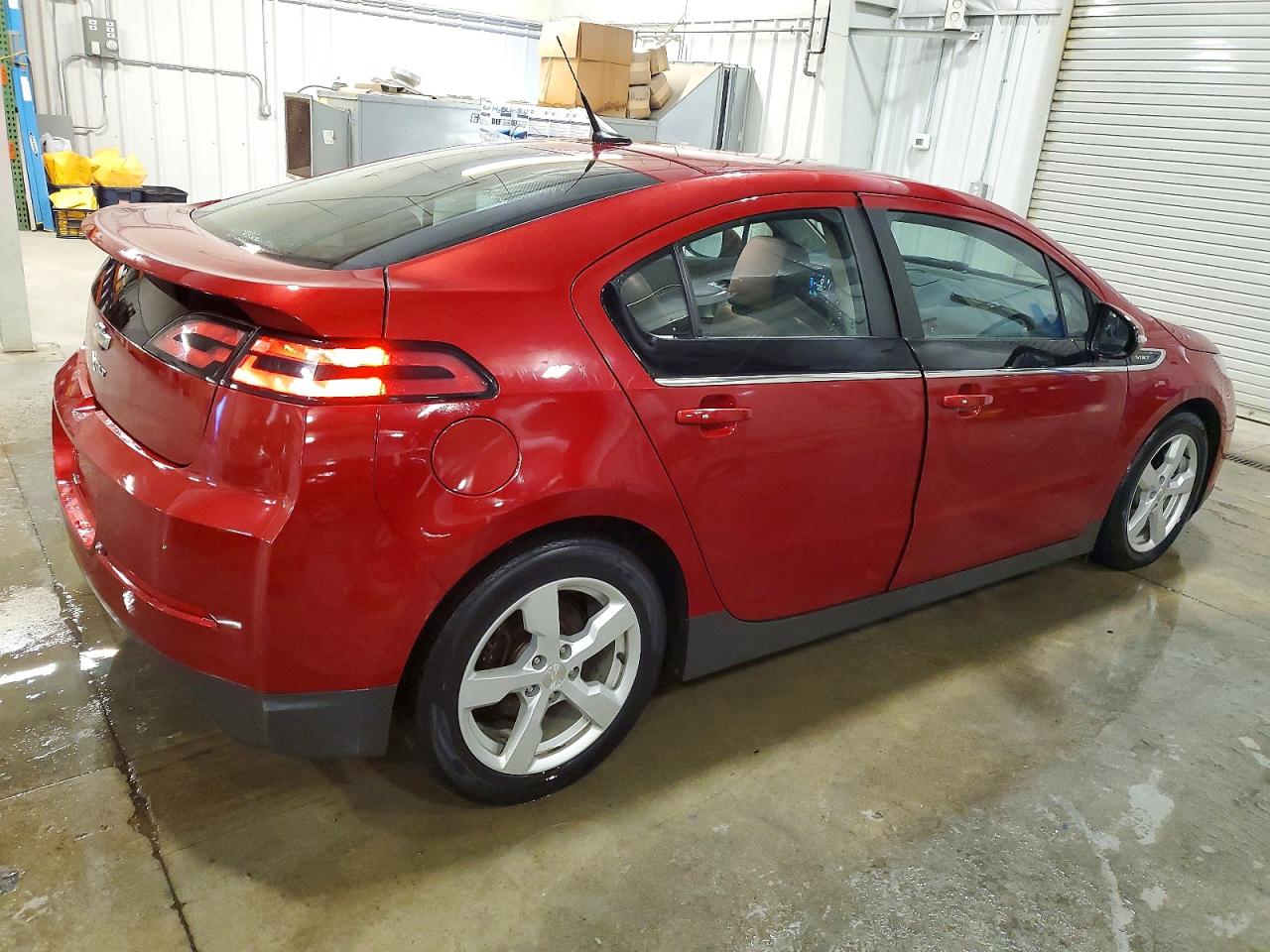 2014 CHEVROLET VOLT photo 3