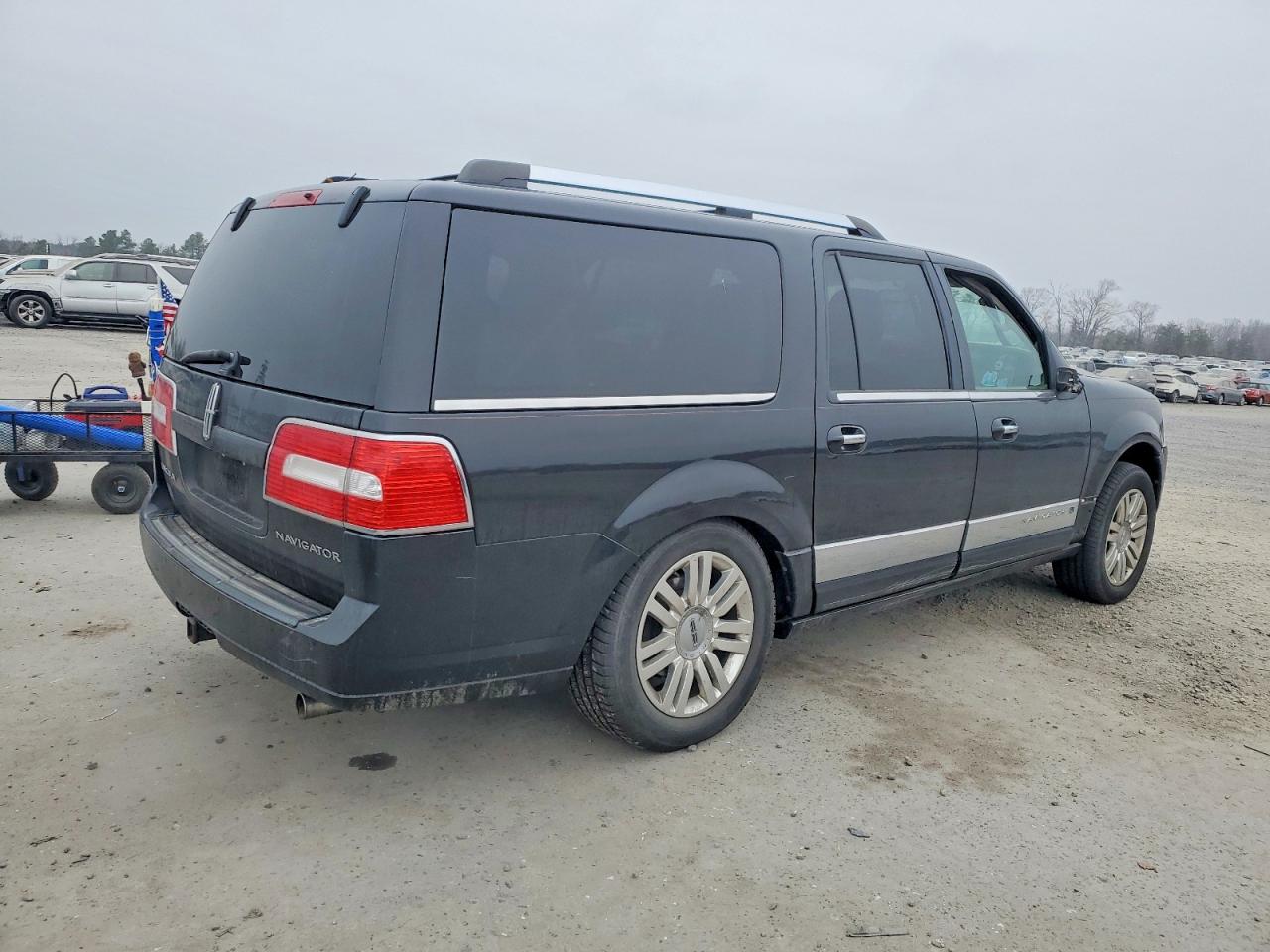 2013 LINCOLN NAVIGATOR L photo 3