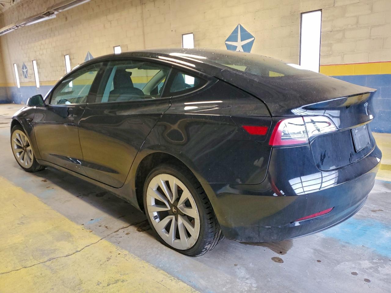 2022 TESLA MODEL 3 photo 2