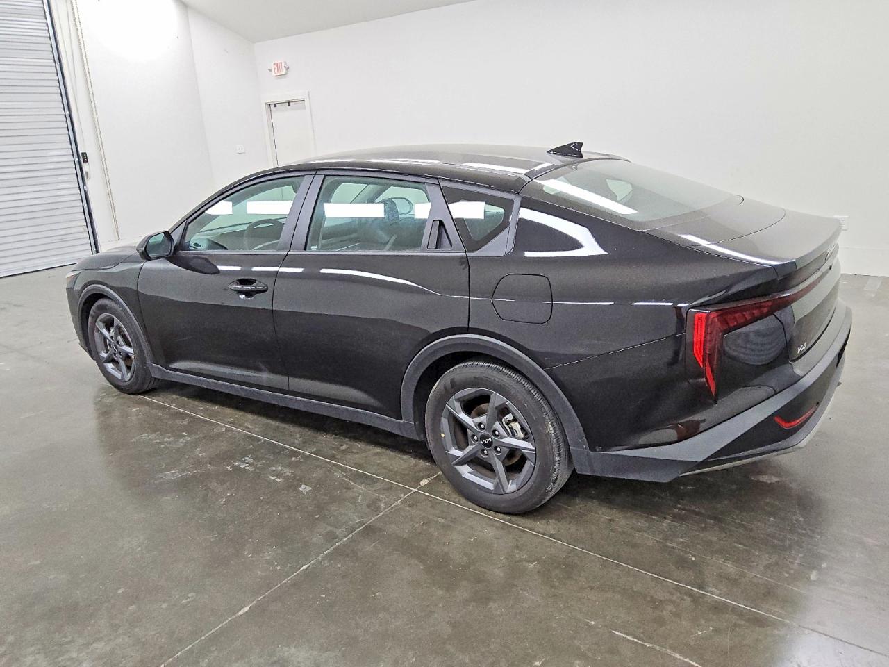 2025 KIA K4 LX photo 2
