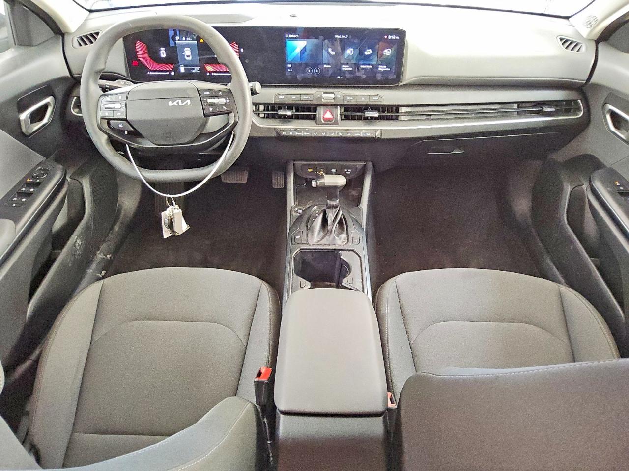 2025 KIA K4 LX photo 8