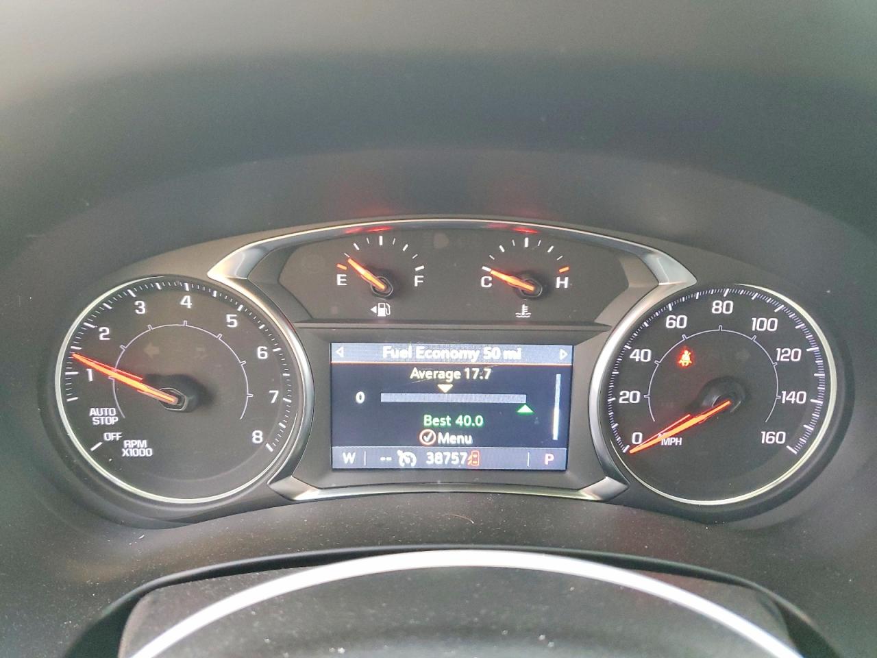 2024 GMC TERRAIN SLT photo 9
