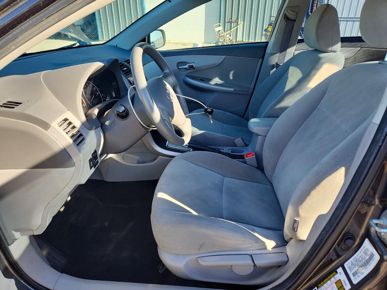 2010 TOYOTA COROLLA BASE photo 13
