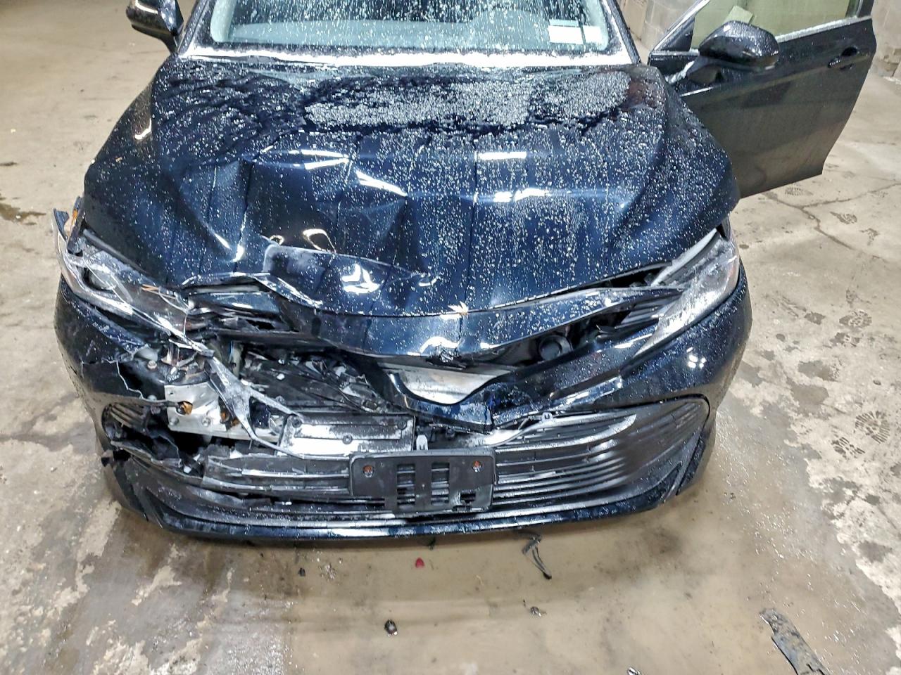 2018 TOYOTA CAMRY L photo 23