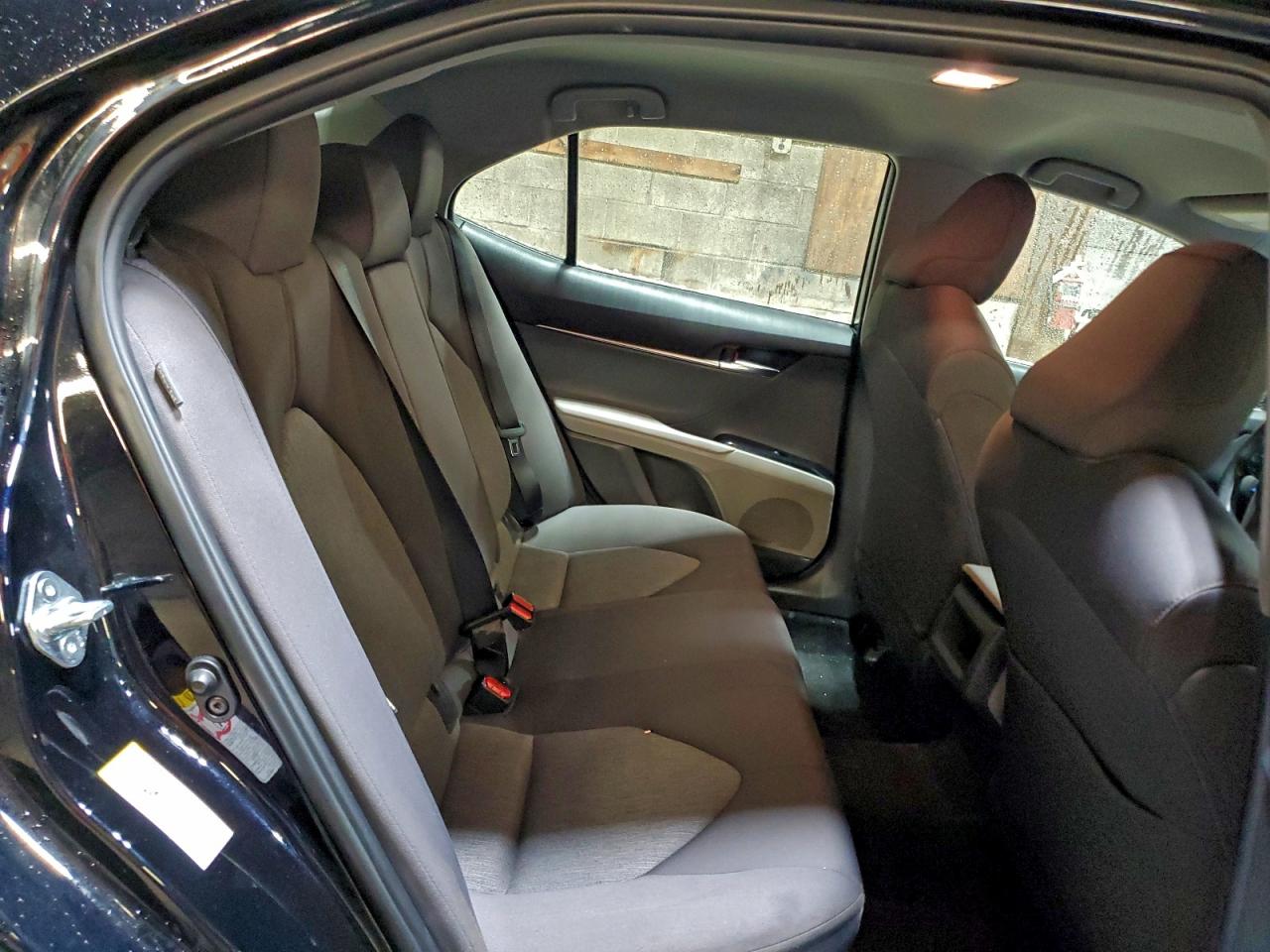 2018 TOYOTA CAMRY L photo 21