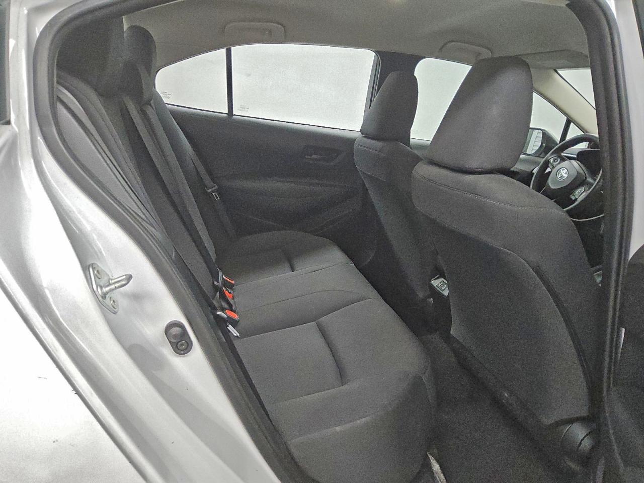 2023 TOYOTA COROLLA LE photo 10