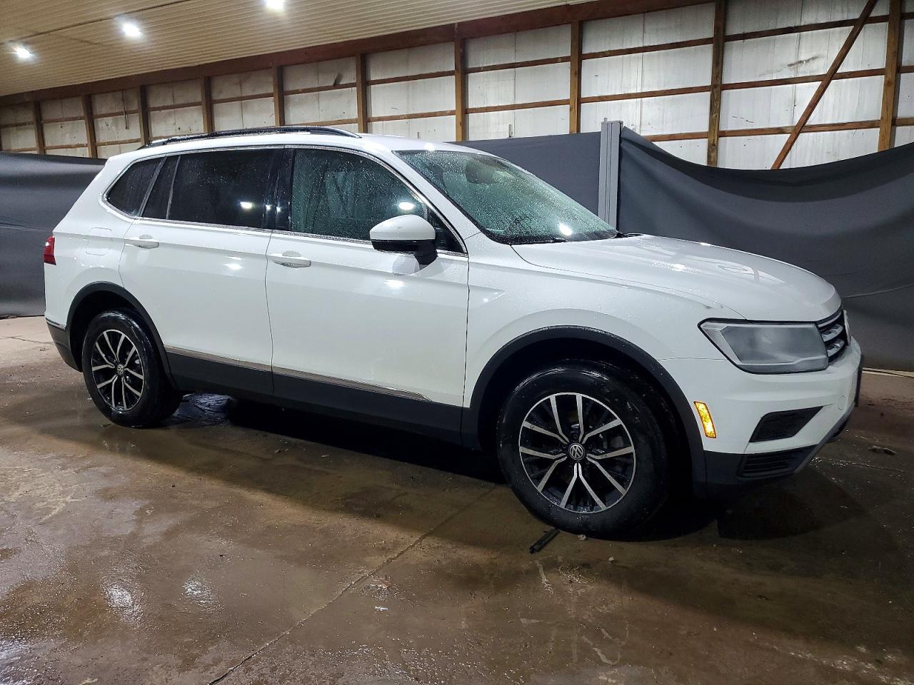 2021 VOLKSWAGEN TIGUAN SE photo 4