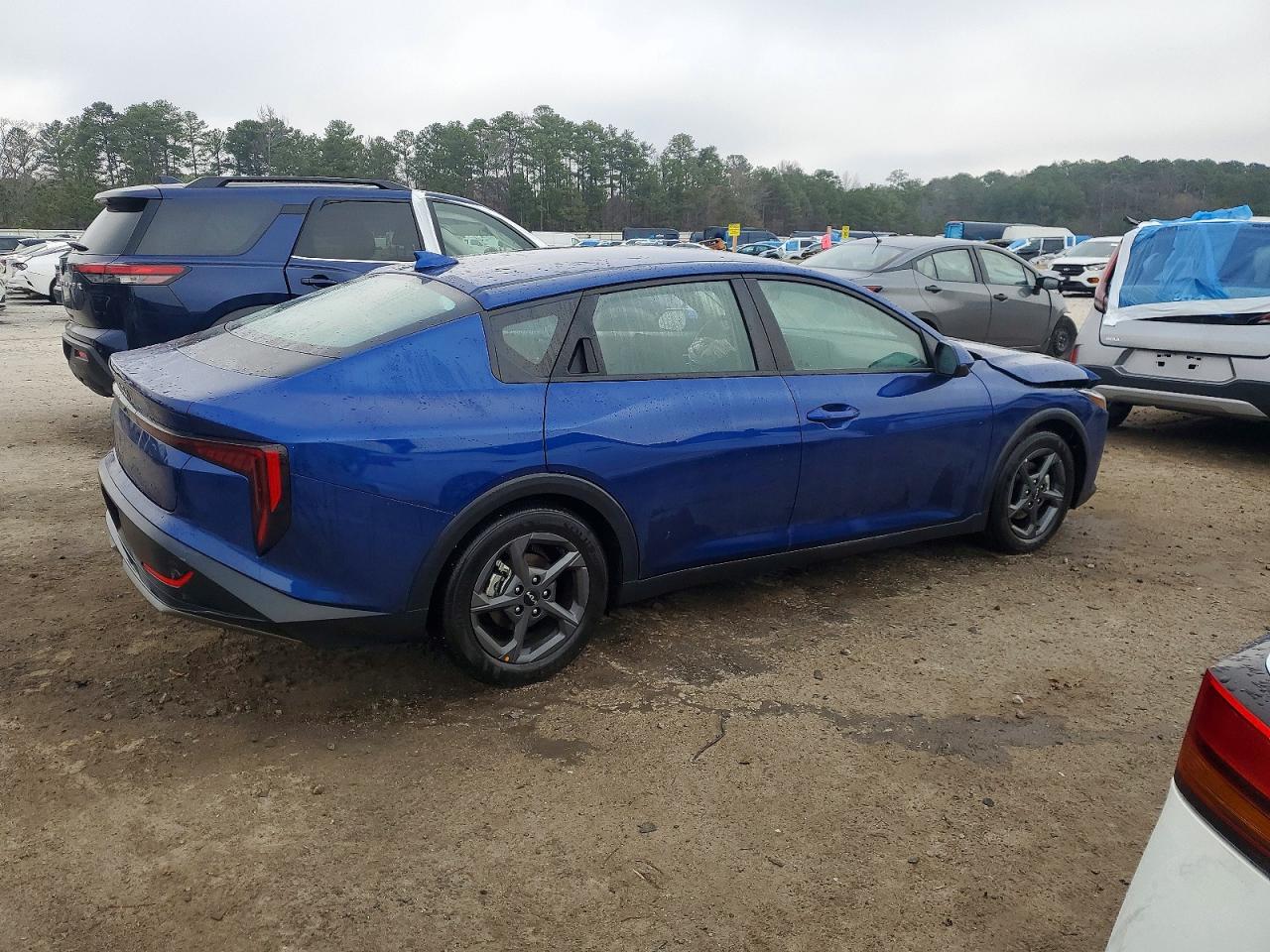 2025 KIA K4 LX photo 3