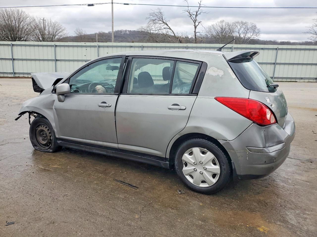 2012 NISSAN VERSA S photo 3