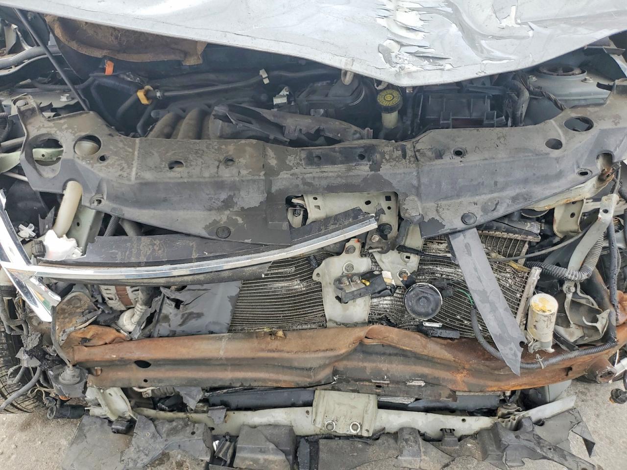 2012 NISSAN VERSA S photo 21