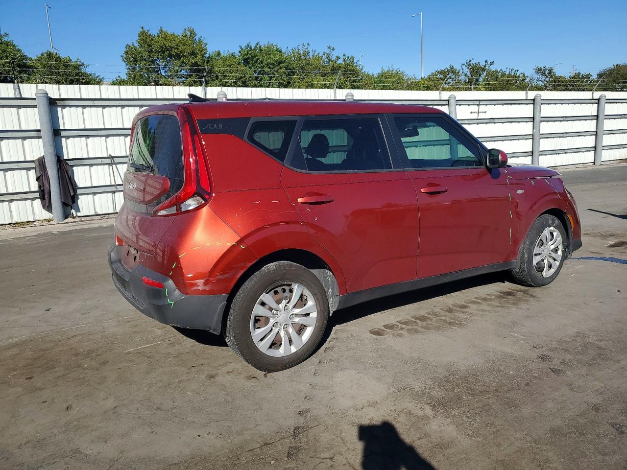 2022 KIA SOUL LX photo 3
