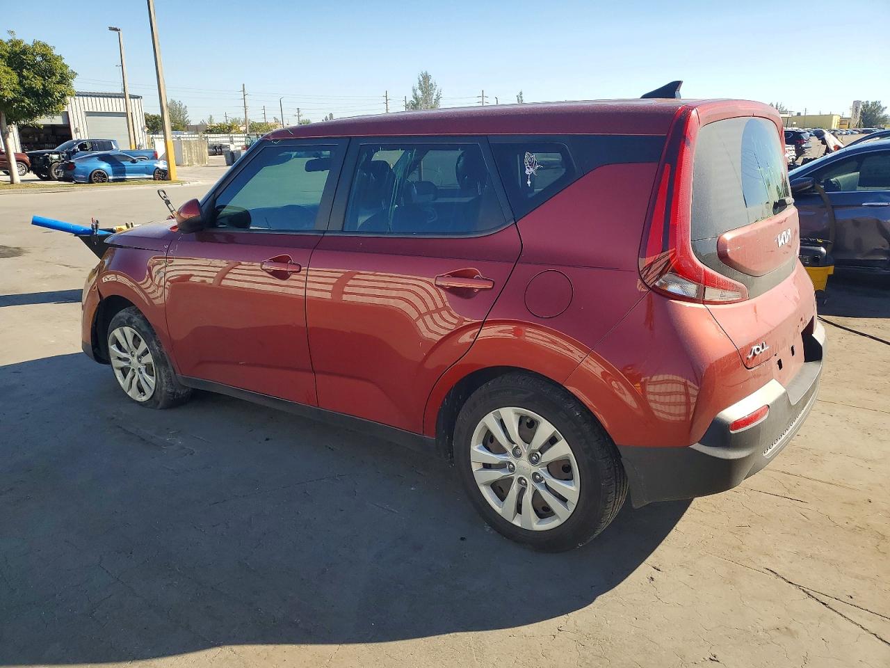 2022 KIA SOUL LX photo 2