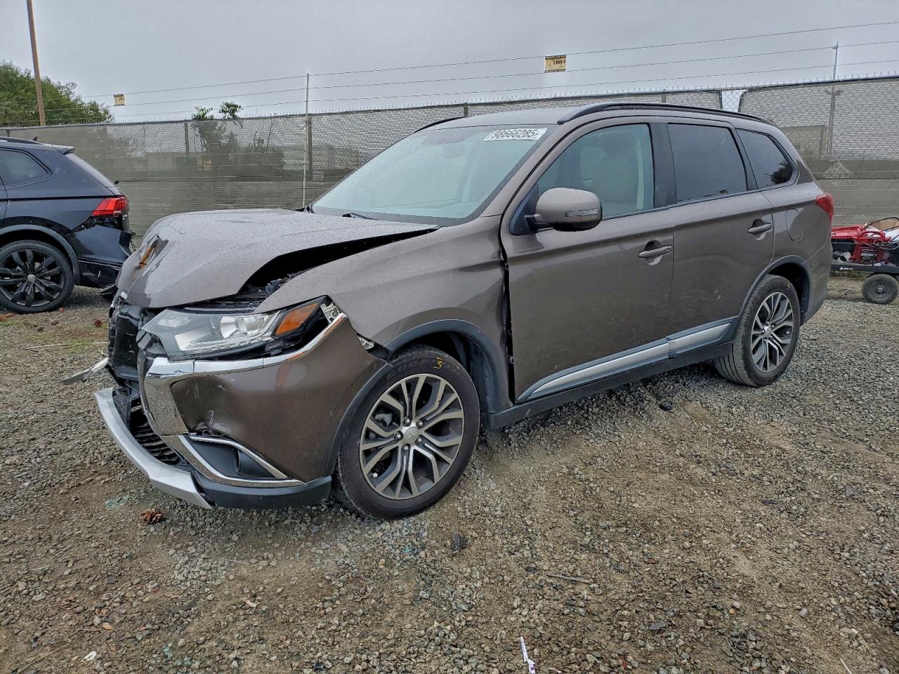 2016 MITSUBISHI OUTLANDER