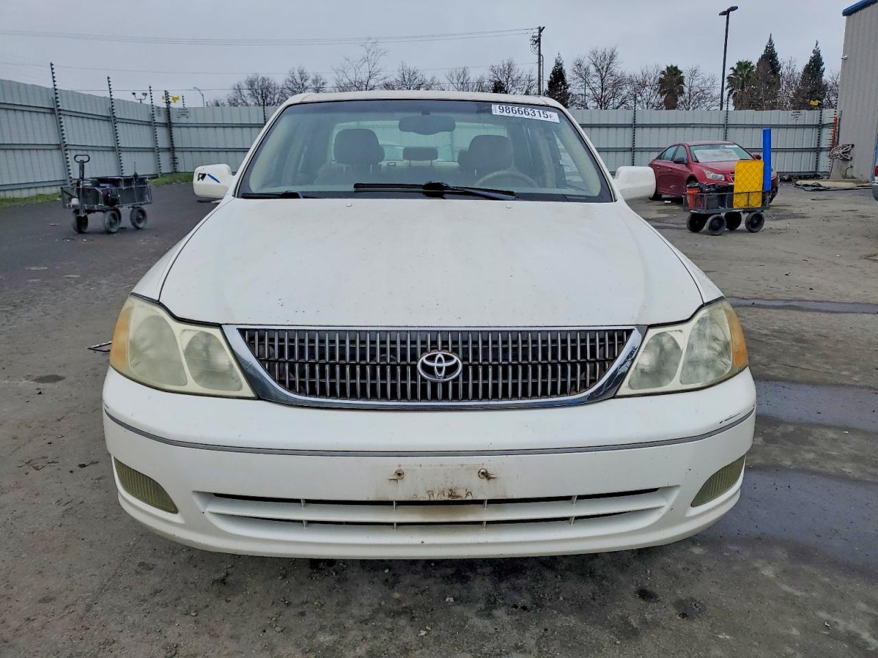 2001 TOYOTA AVALON XL photo 5