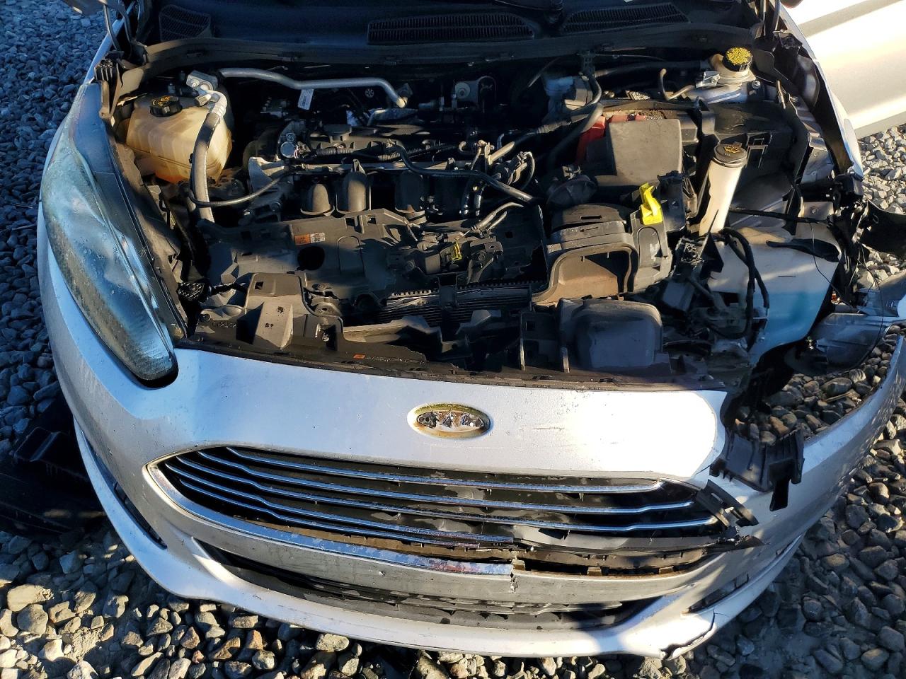 2015 FORD FIESTA S photo 11