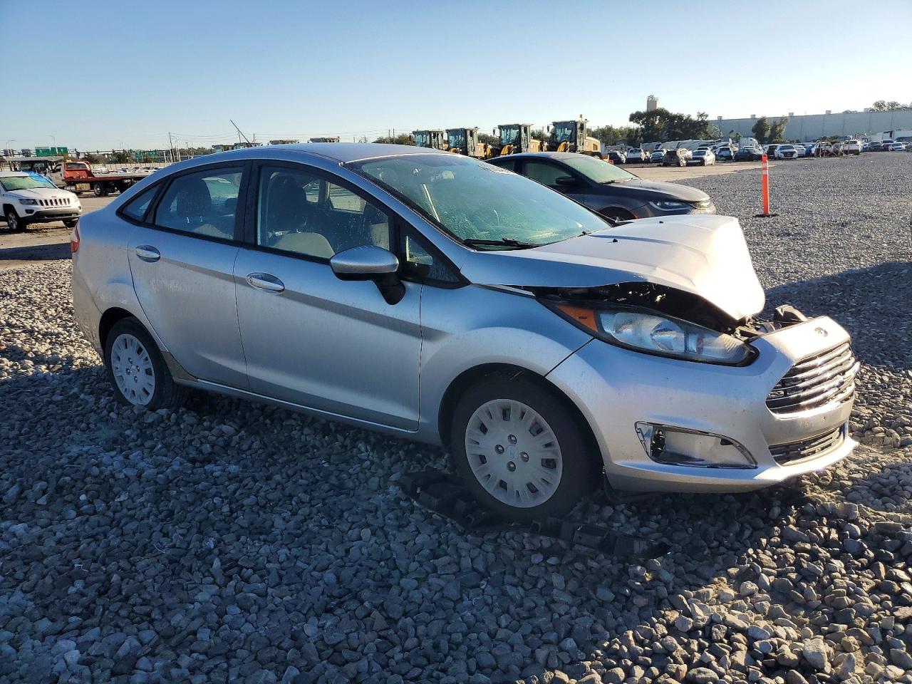 2015 FORD FIESTA S photo 4