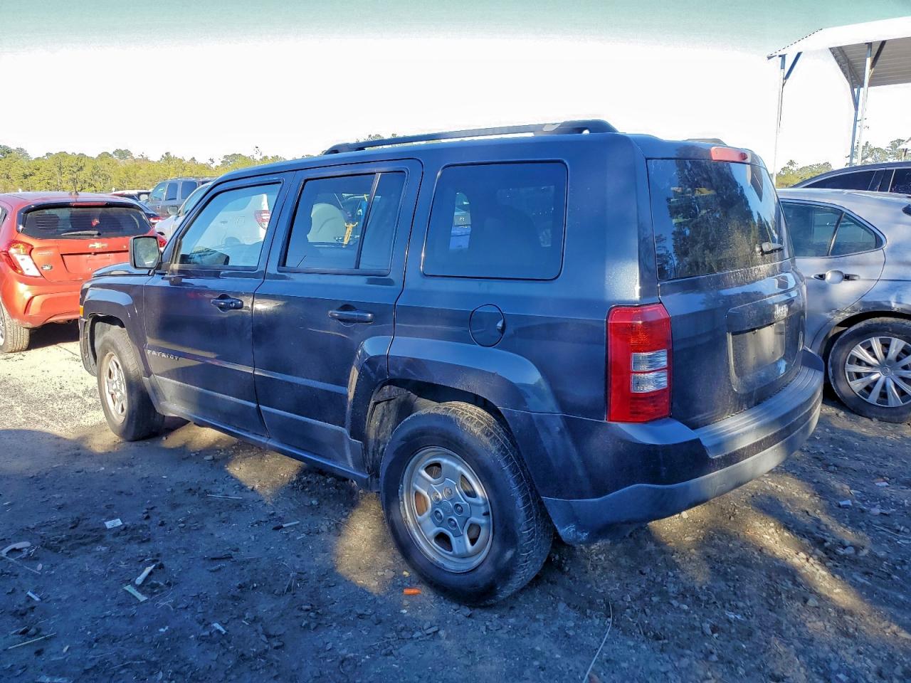 2014 JEEP PATRIOT SPORT photo 2