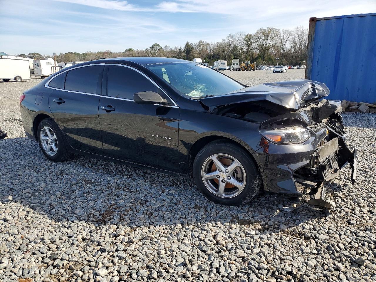 2018 CHEVROLET MALIBU LS photo 4