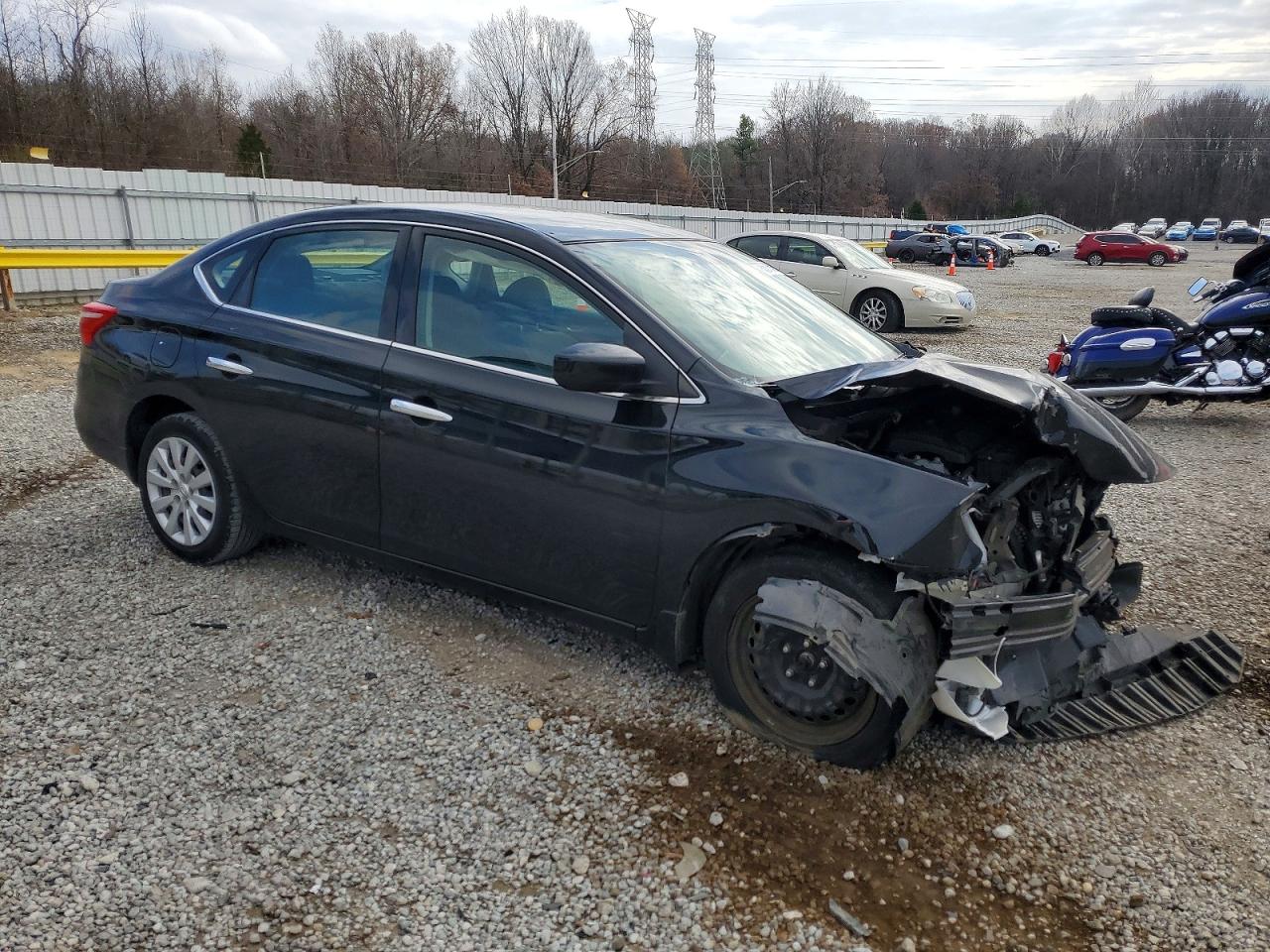 2019 NISSAN SENTRA S photo 4