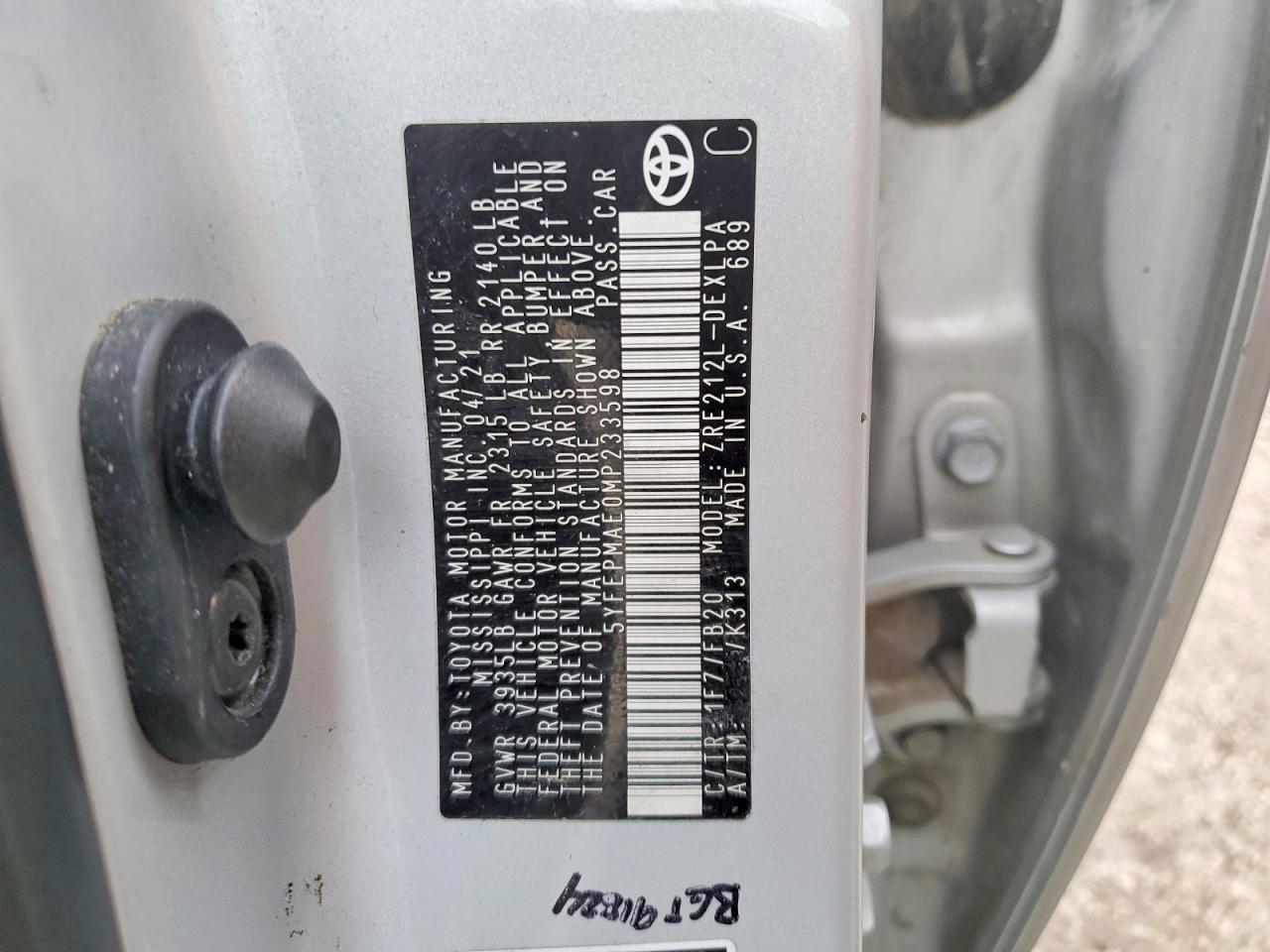2021 TOYOTA COROLLA LE photo 12