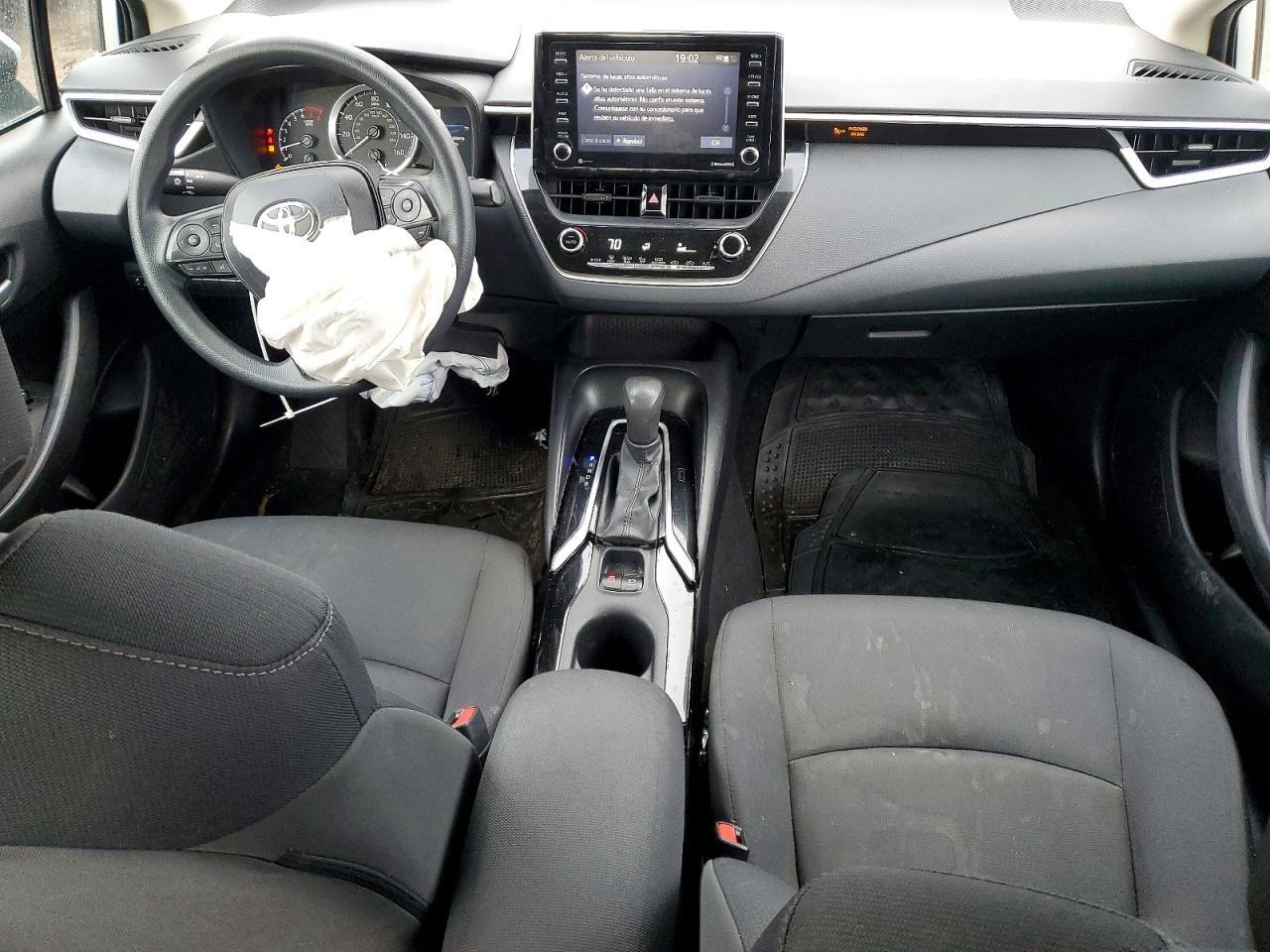 2021 TOYOTA COROLLA LE photo 8