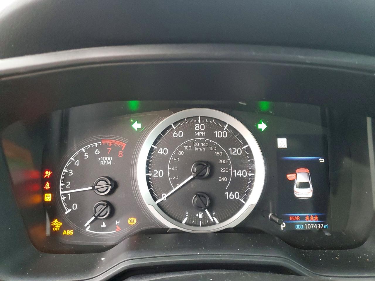 2021 TOYOTA COROLLA LE photo 9