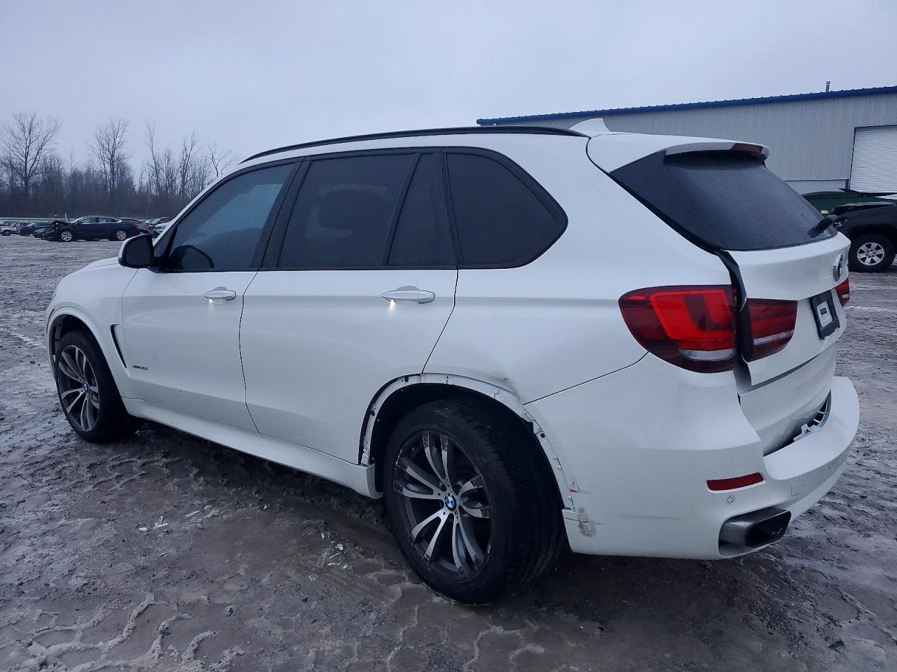 2015 BMW X5 XDRIVE35I photo 2