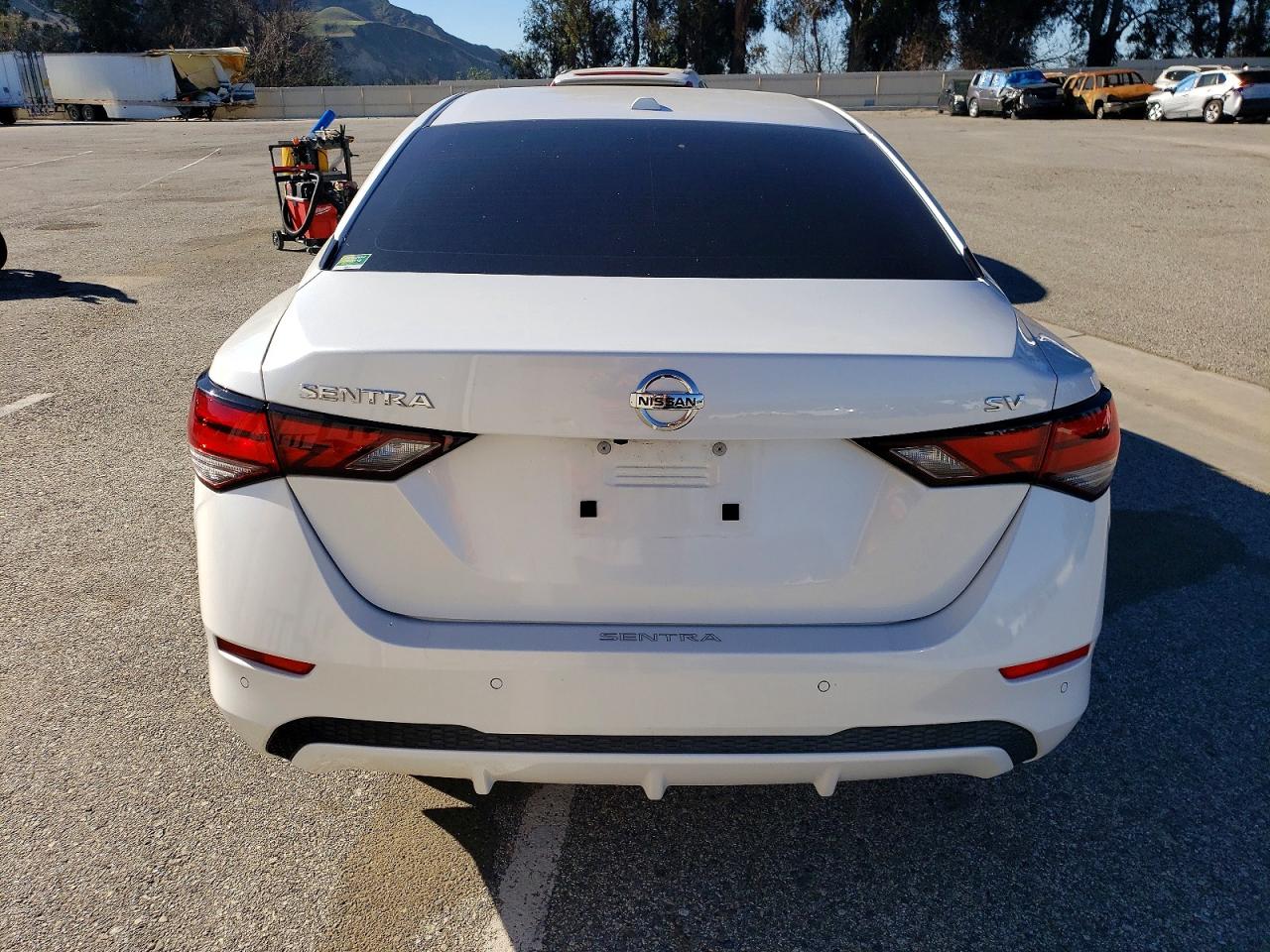 2022 NISSAN SENTRA SV photo 6