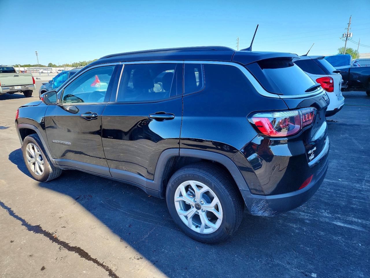 2025 JEEP COMPASS LATITUDE photo 2
