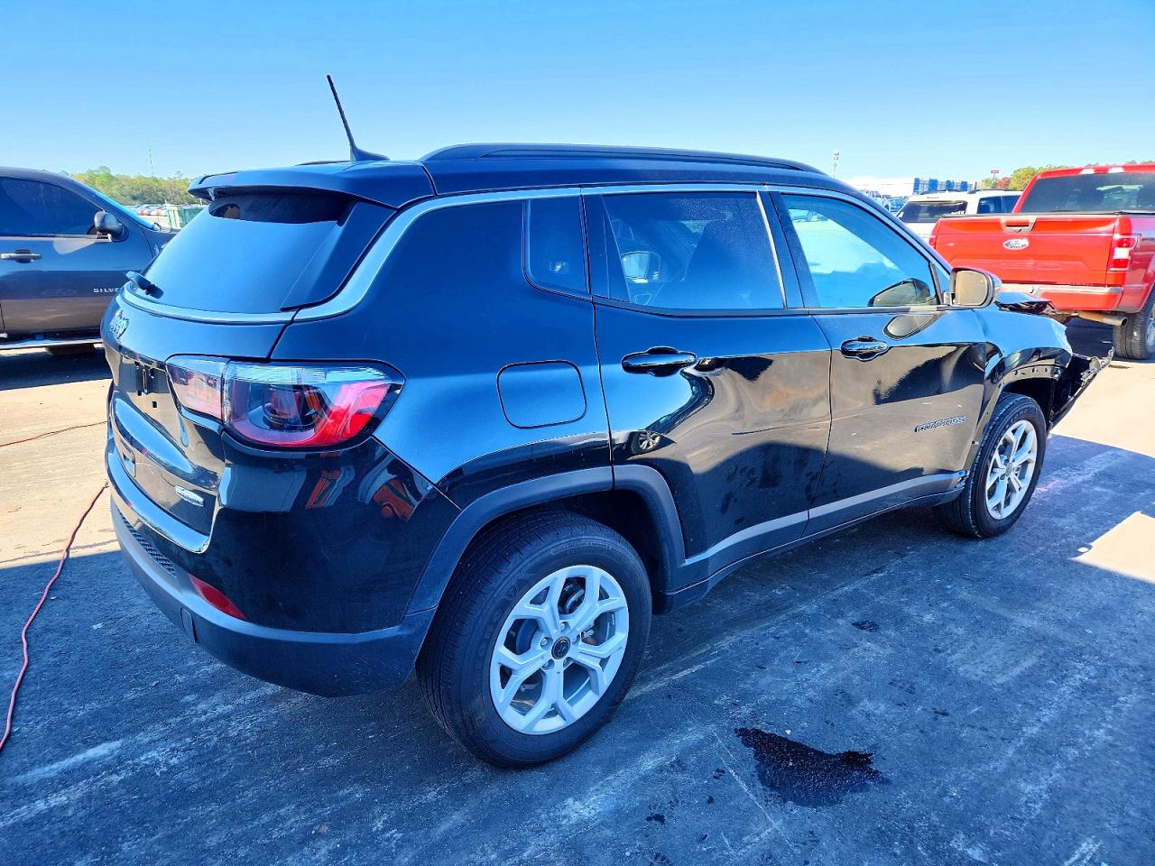 2025 JEEP COMPASS LATITUDE photo 3