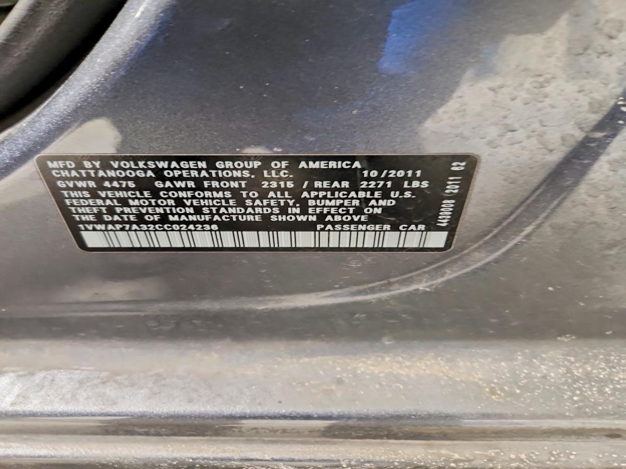 2012 VOLKSWAGEN PASSAT S photo 12