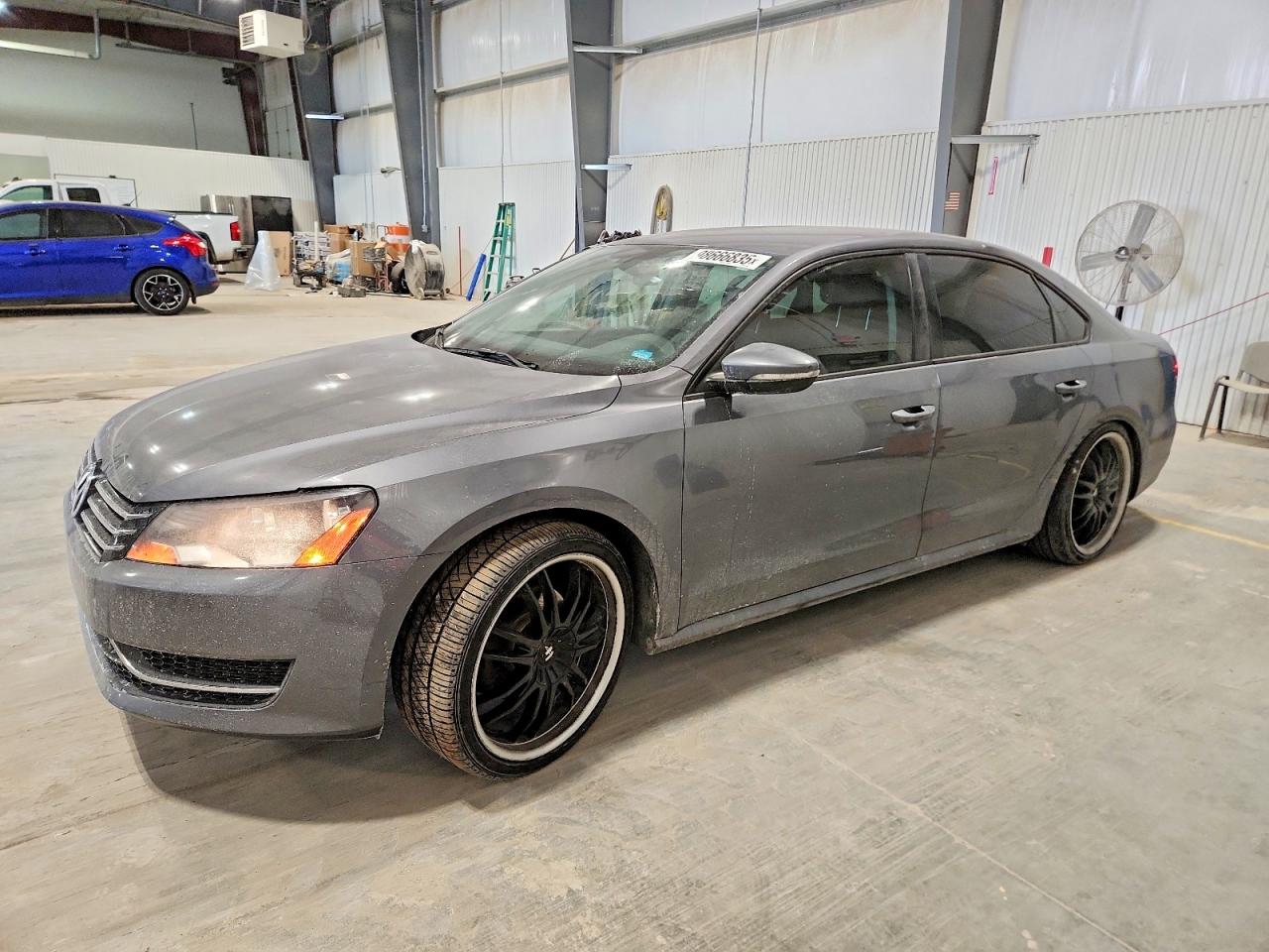 2012 VOLKSWAGEN PASSAT