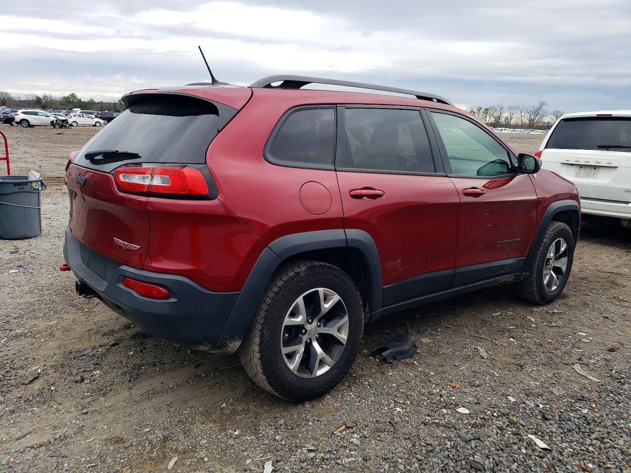 2014 JEEP CHEROKEE TRAILHAWK photo 3
