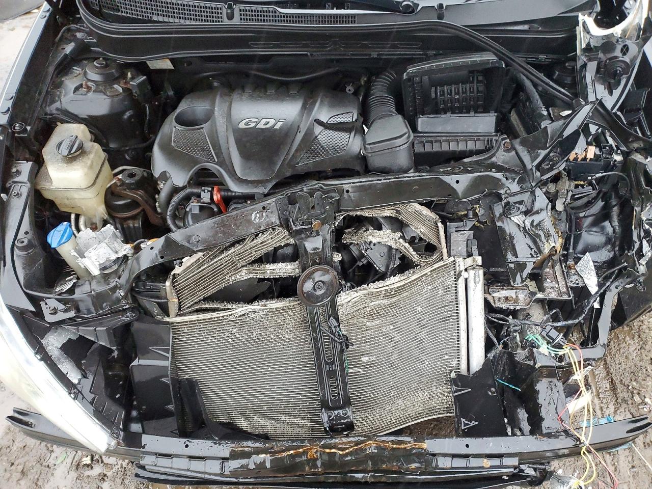 2011 HYUNDAI SONATA SE photo 11