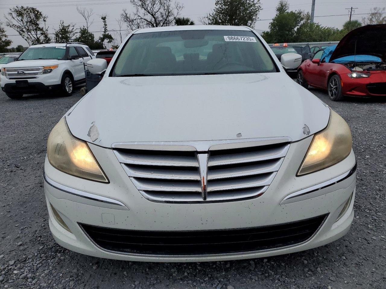 2012 HYUNDAI GENESIS photo 5