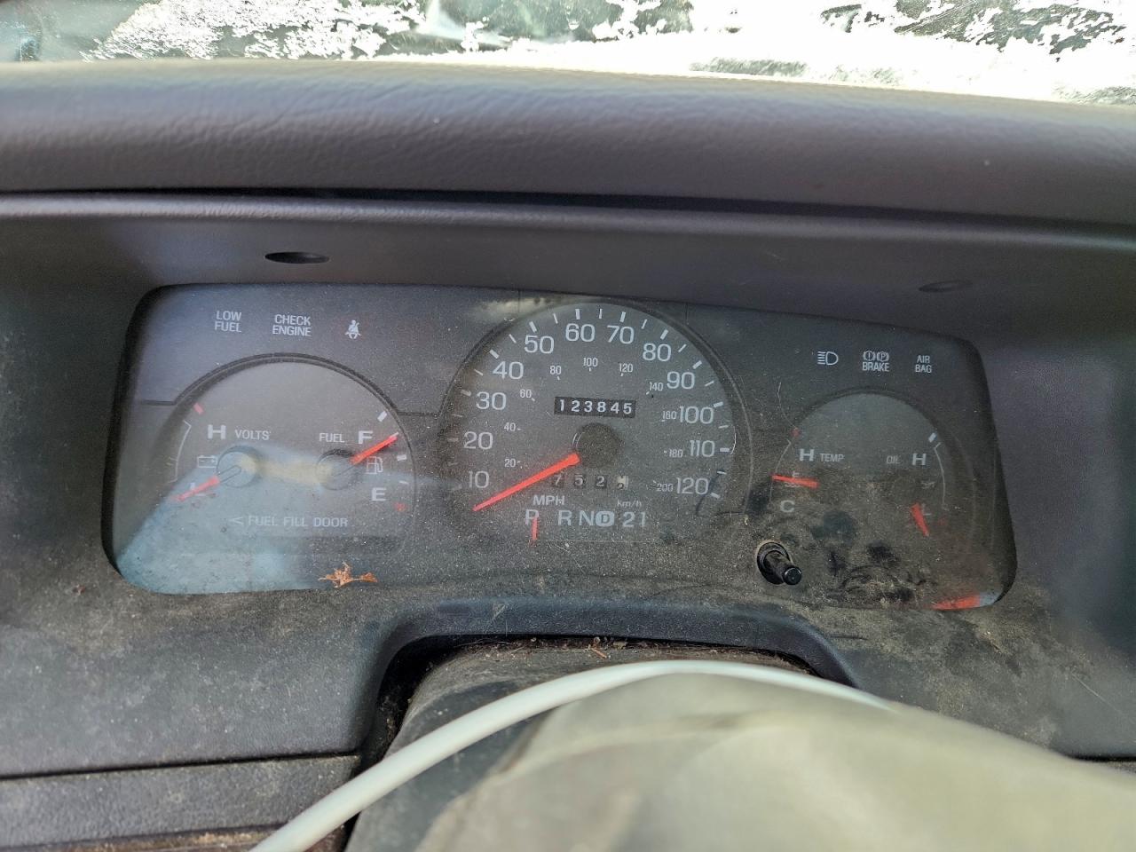2005 MERCURY GRAND MARQUIS GS photo 9