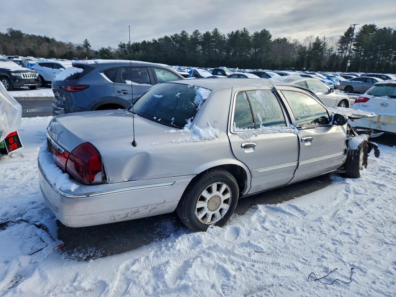 2005 MERCURY GRAND MARQUIS GS photo 3