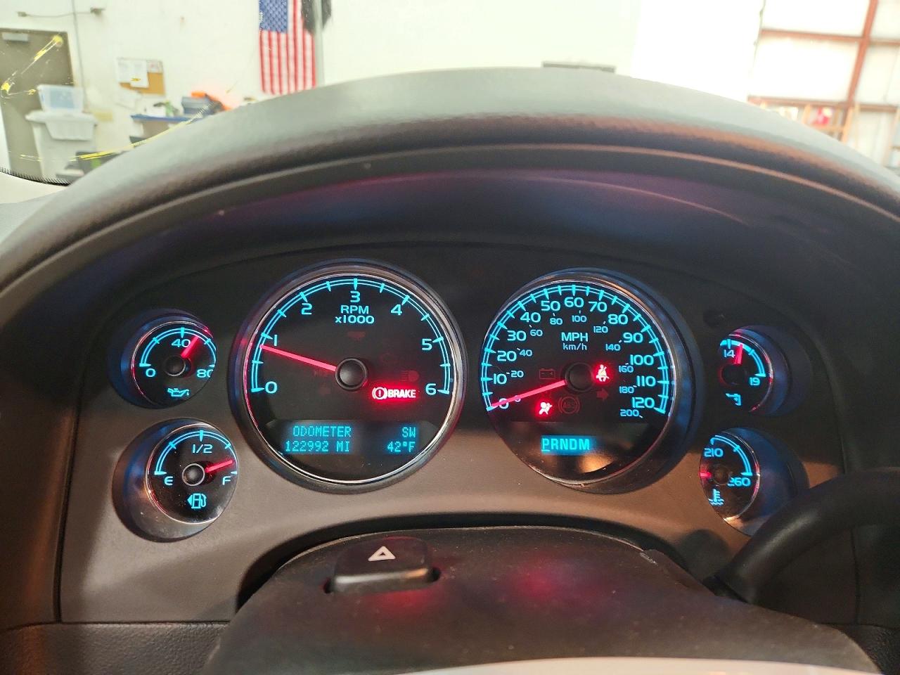 2013 CHEVROLET SUBURBAN photo 9
