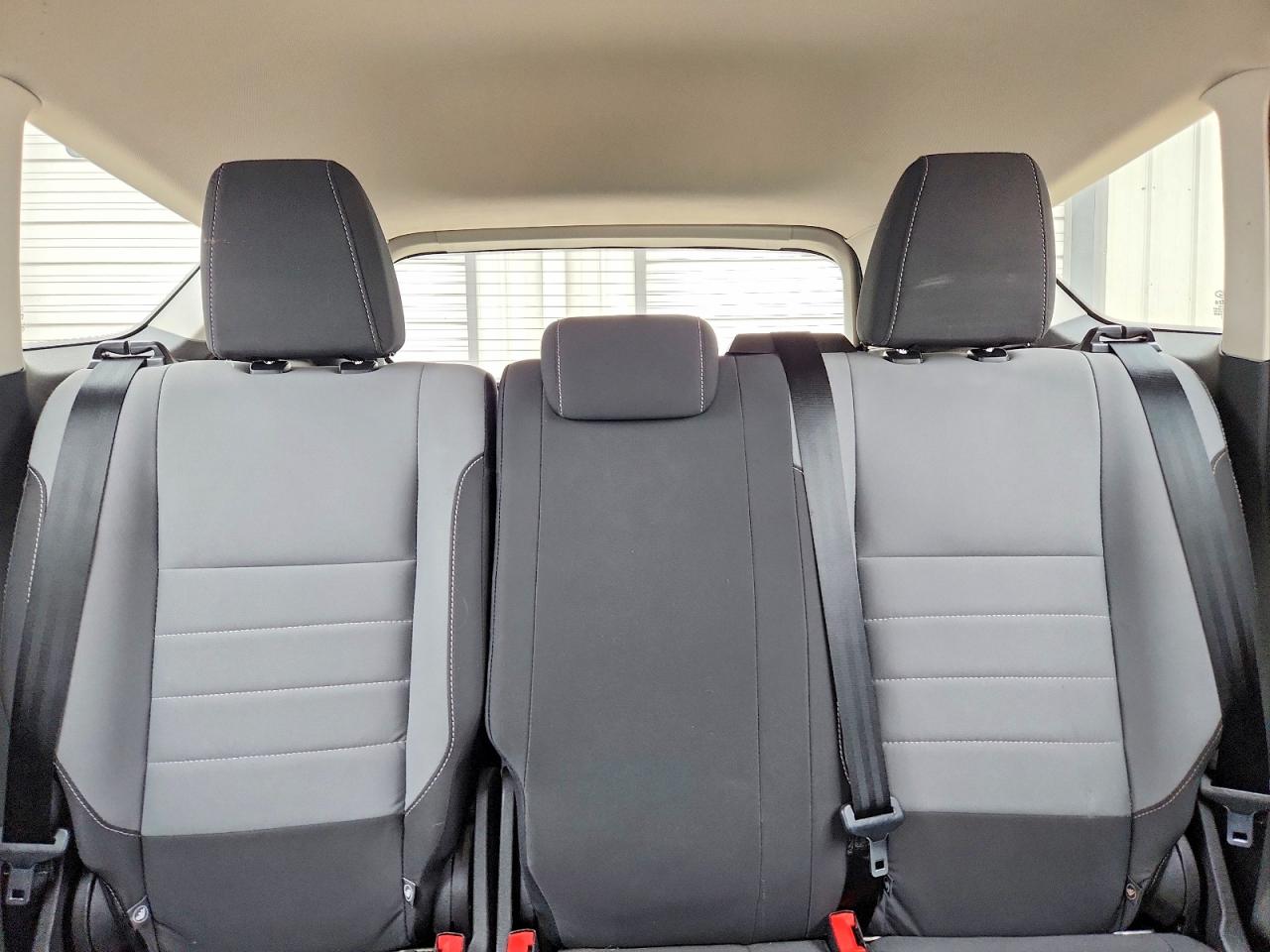 2017 FORD ESCAPE S photo 10