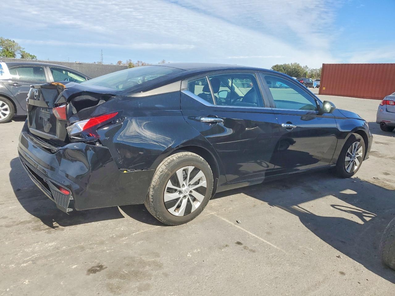2024 NISSAN ALTIMA S photo 3