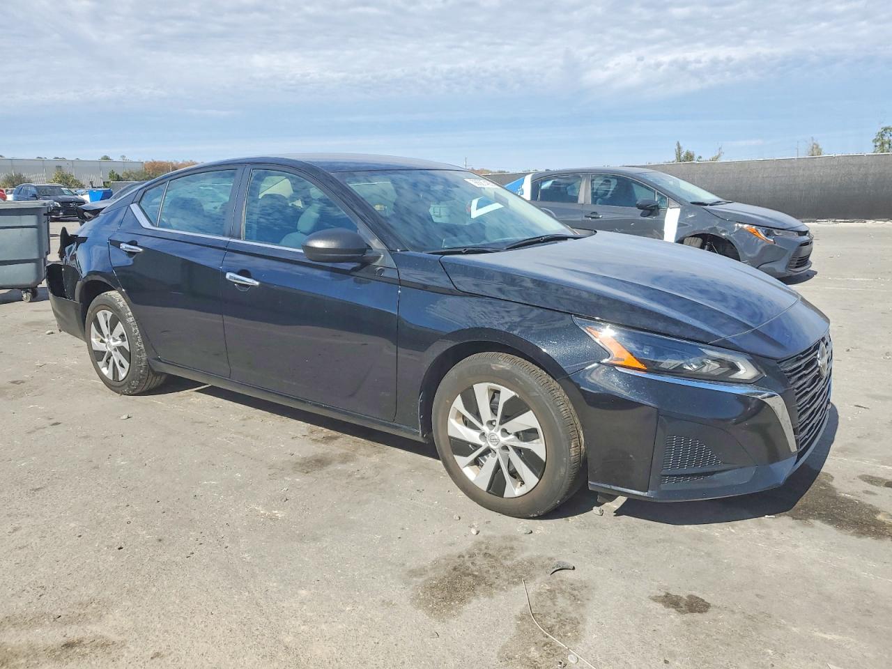 2024 NISSAN ALTIMA S photo 4