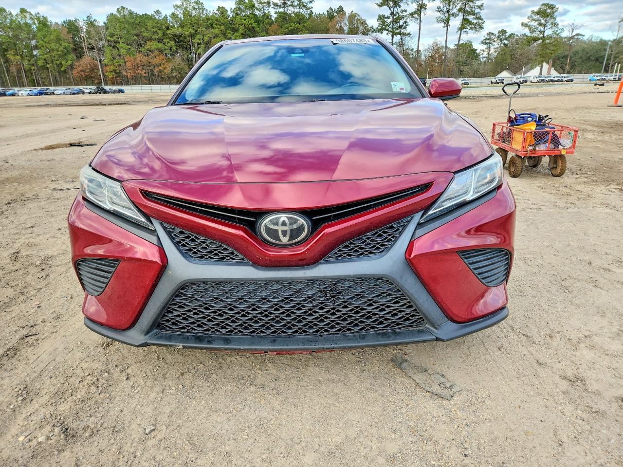 2018 TOYOTA CAMRY SE photo 9