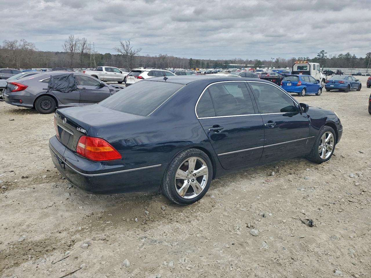 2001 LEXUS LS 430 photo 3