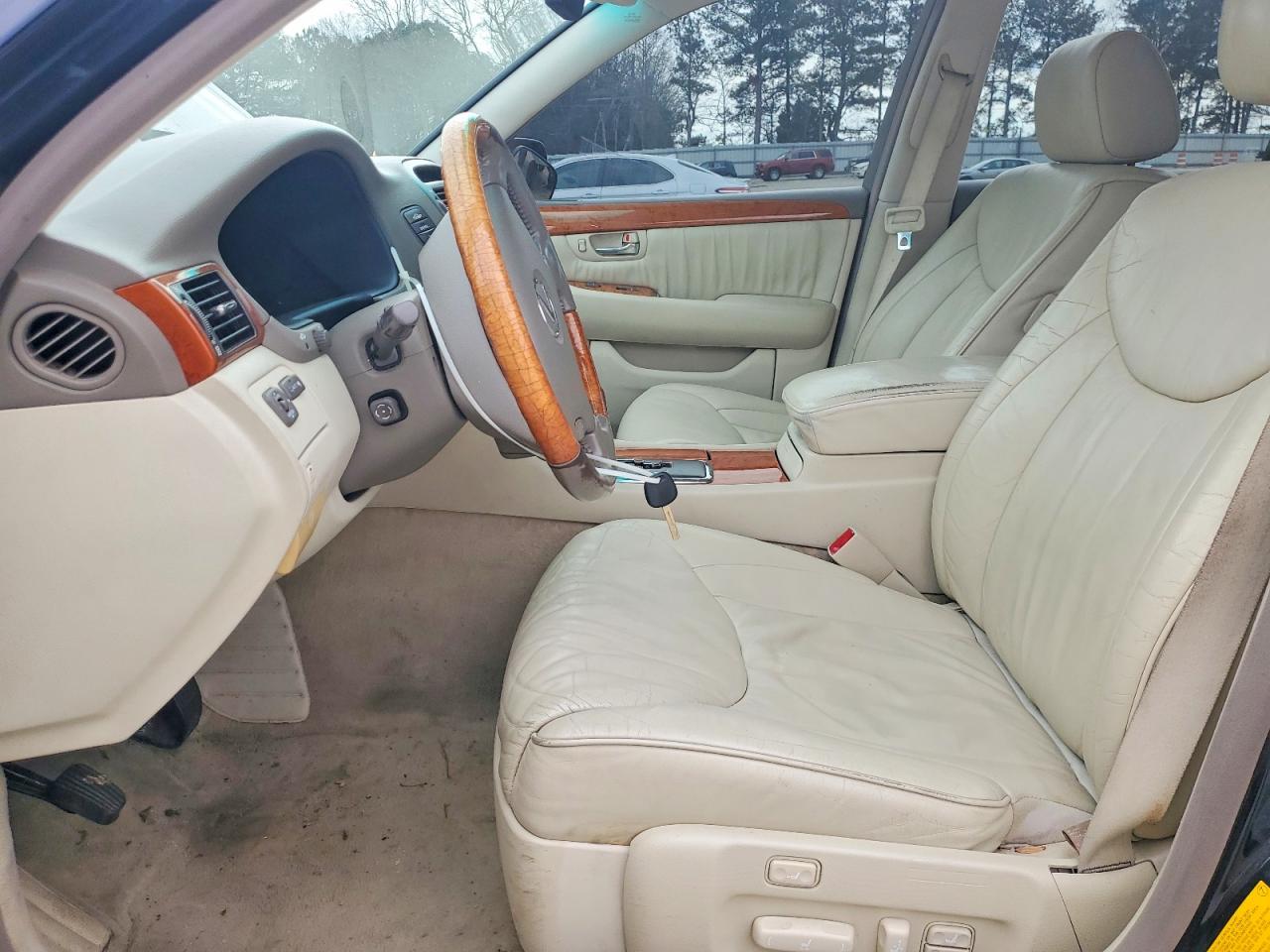 2001 LEXUS LS 430 photo 7