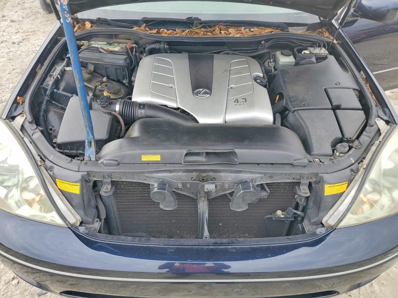 2001 LEXUS LS 430 photo 11