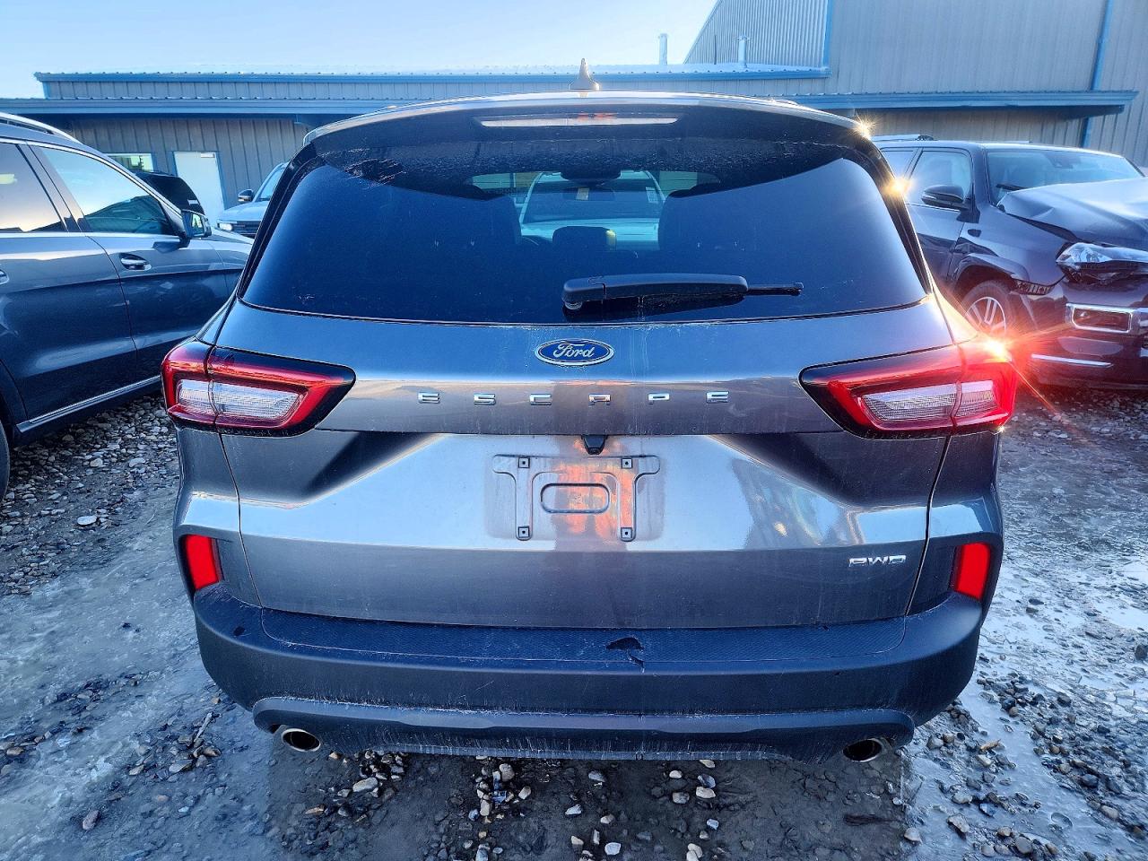2025 FORD ESCAPE ST LINE photo 6