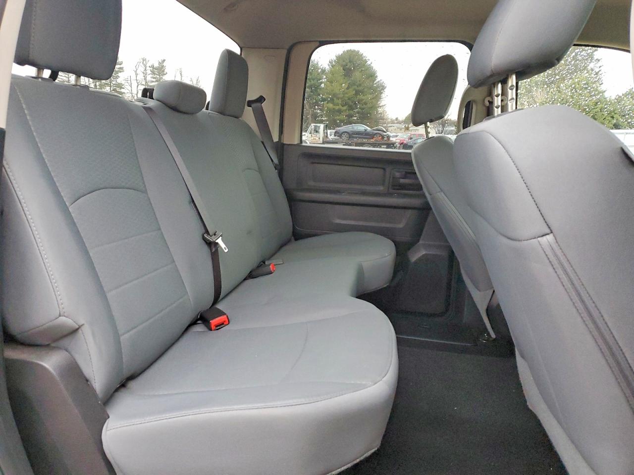 2015 RAM 1500 ST photo 10