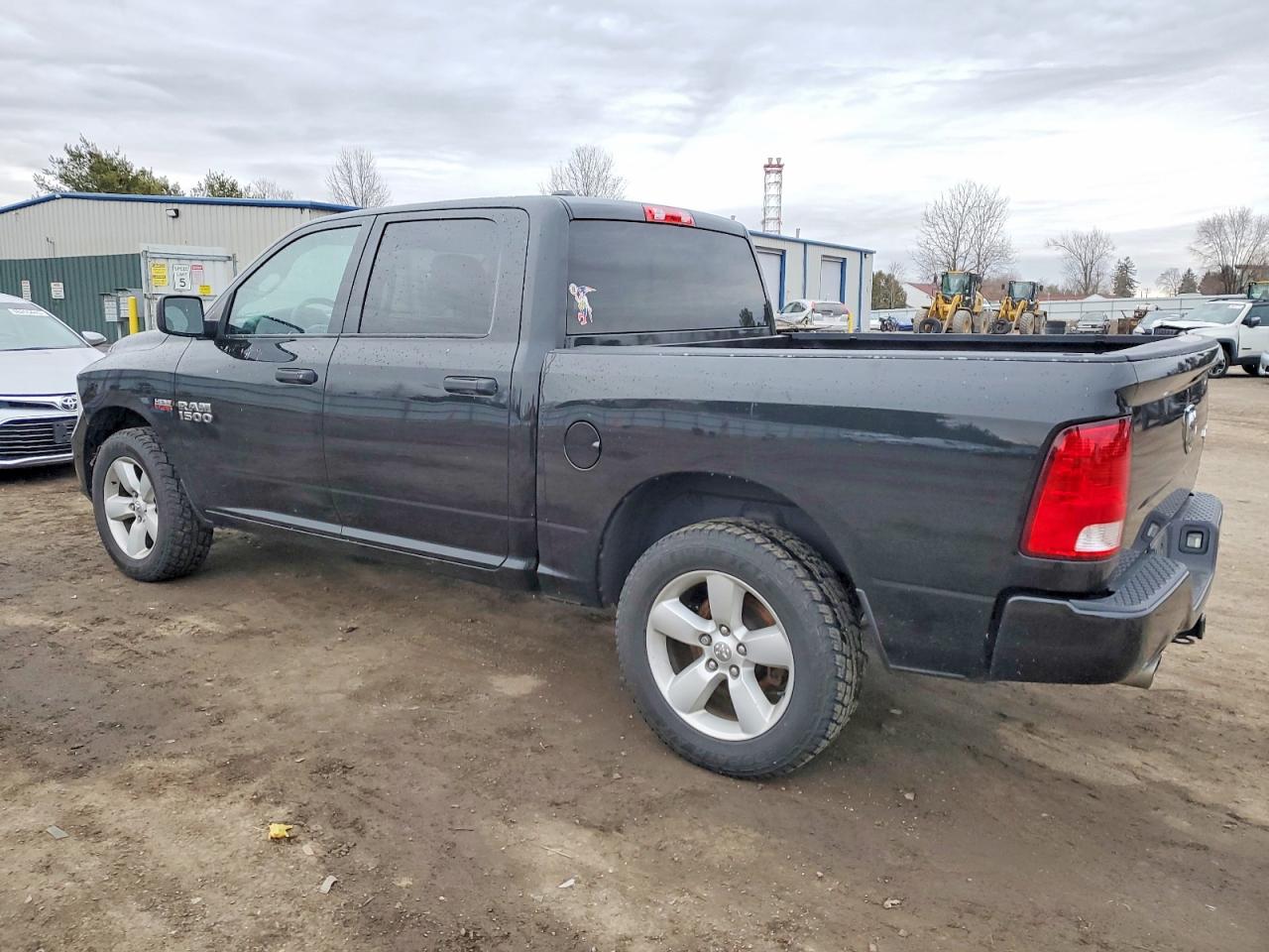 2015 RAM 1500 ST photo 2