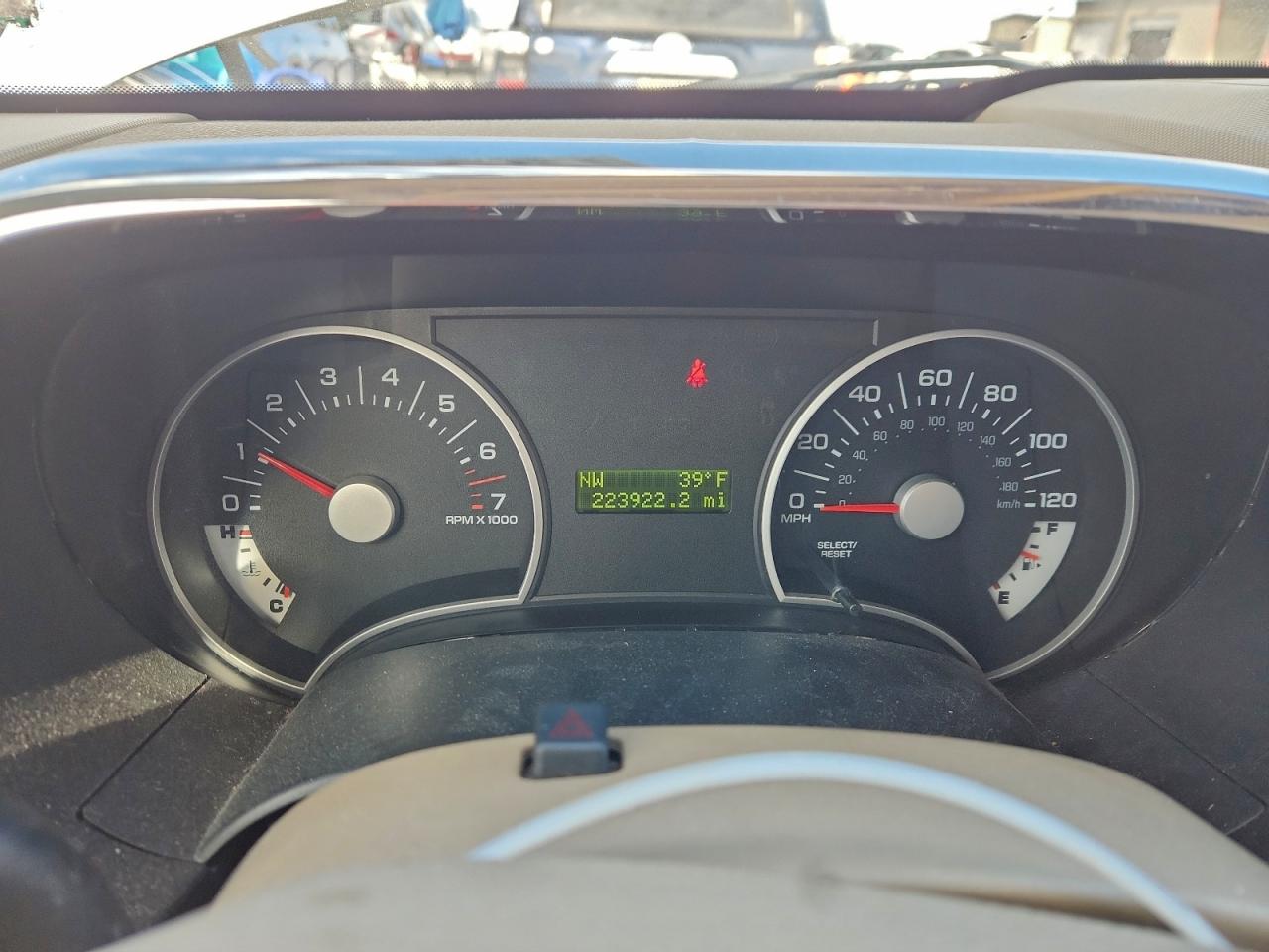 2008 FORD EXPLORER XLT photo 9