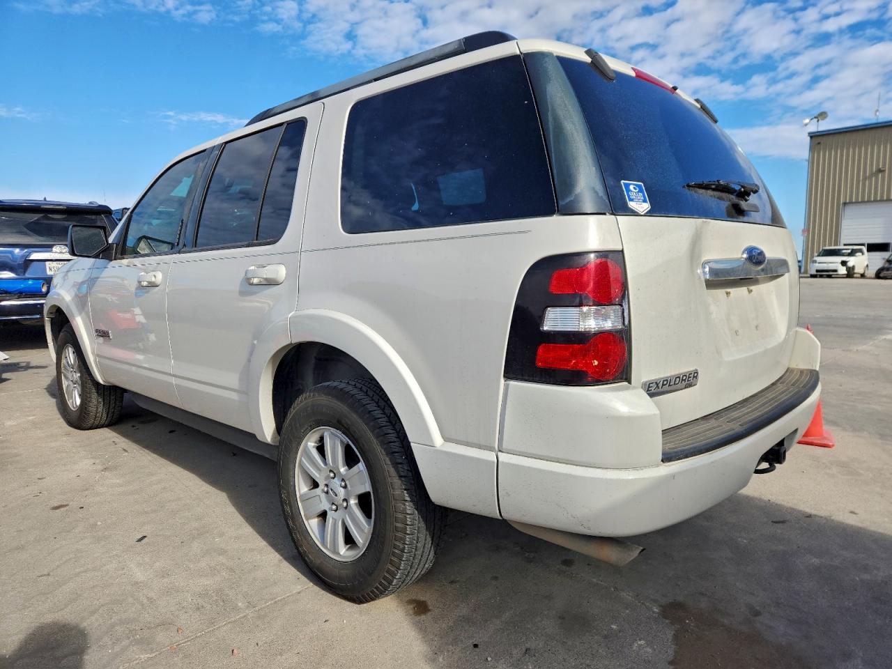 2008 FORD EXPLORER XLT photo 2